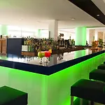 Globales Janeiro 4*
