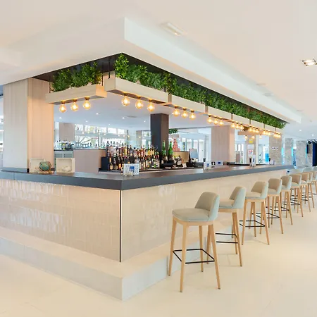 Hotel Globales Janeiro 4*
