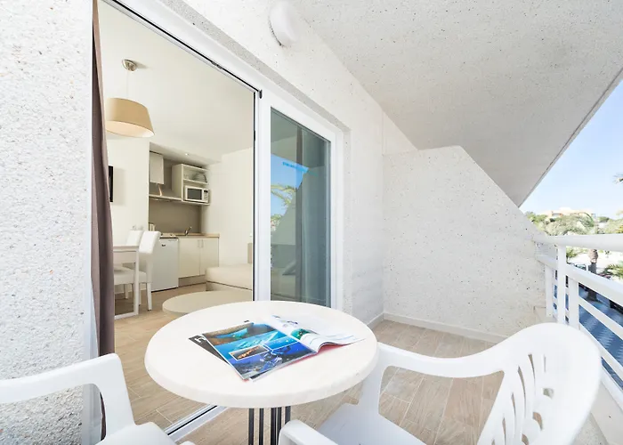 Globales Janeiro Szálloda 4*