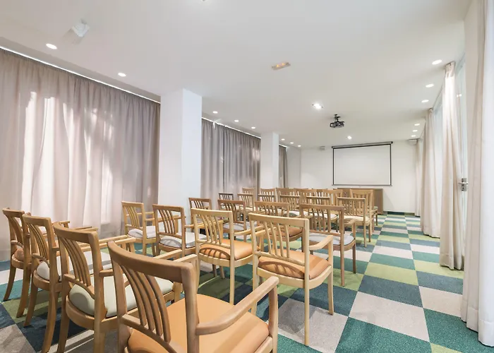 Globales Janeiro 4* Кан-Пікафорт