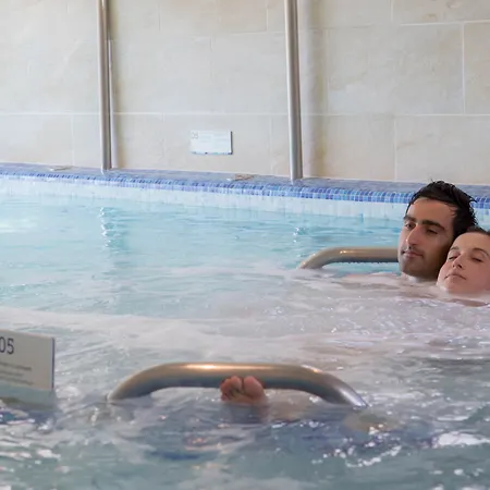 Ferrer Janeiro & Готель 4*