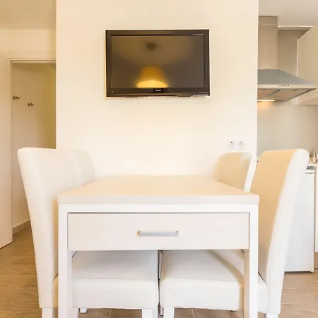 Globales Janeiro מלון 4*