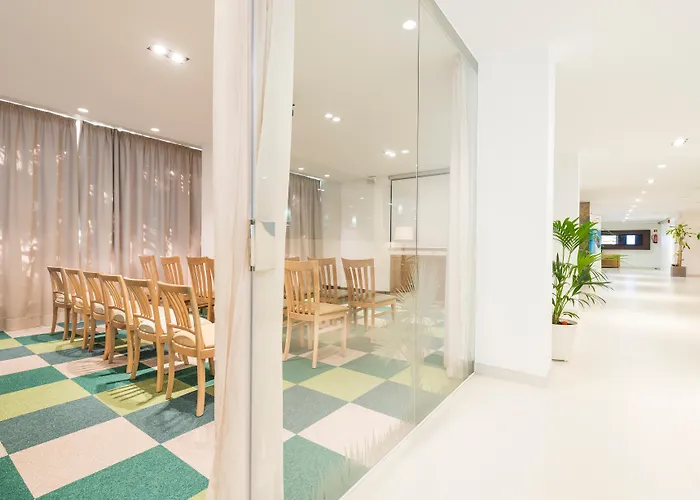 Hotel Globales Janeiro Can Picafort (Mallorca)